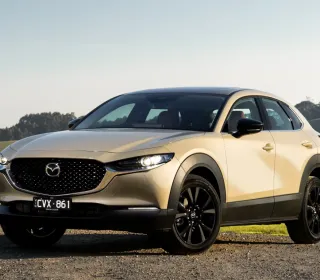 7 motive pentru a achiziționa Mazda CX-30 2024, noi echipări