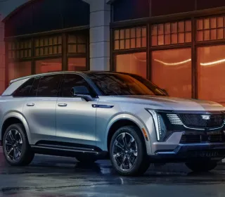 Escalade IQ 2025 – recenzie a SUV-ului electric de la Cadillac