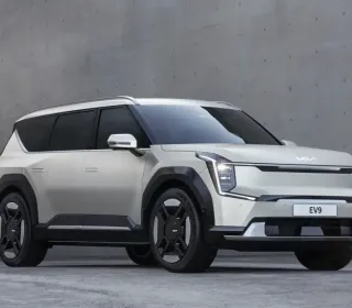 Crossoverul electric EV9 2023 – noutatea de top de la Kia