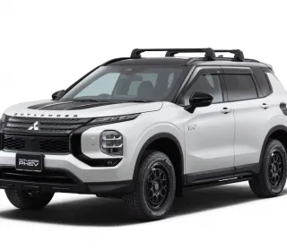 Mitsubishi Outlander 2024 – recenzie a hibridului și finisajul Black Edition