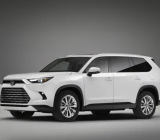 Grand Highlander 2024 – Toyota lansează în producție versiunea extinsă a modelului Highlander