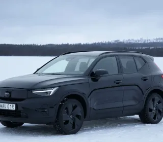 Volvo XC40 și noul EX40 2025 – recenzie, preț, fotografii