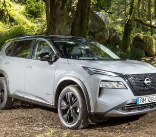 Prezentare generală Nissan X-Trail e‑Power 2025: istorie, caracteristici, noua generație