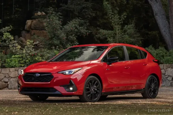 Subaru Impreza 2023 stil clasic hatchback