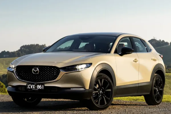 7 motive pentru a achiziționa Mazda CX-30 2024, noi echipări