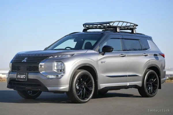 SUV-ul Mitsubishi Outlander 2023 cu hibrid plug-in