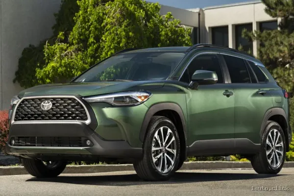 Toyota Corolla Cross 2024 – revizuirea actualizărilor și versiunea hibridă
