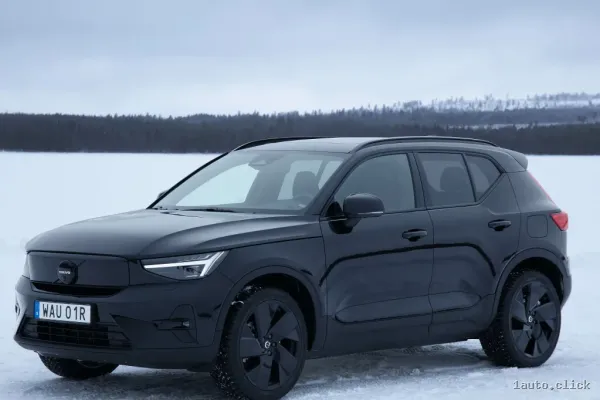 Volvo XC40 și noul EX40 2025 – recenzie, preț, fotografii