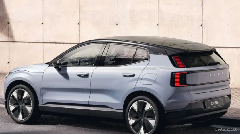 Volvo EX30 2023 vedere din spate