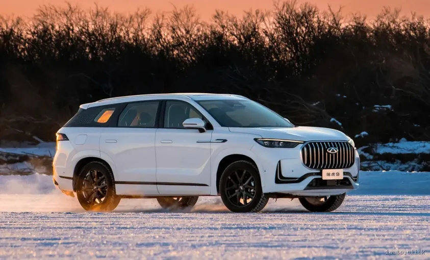 Chery Tiggo 9 2023 vedere laterală