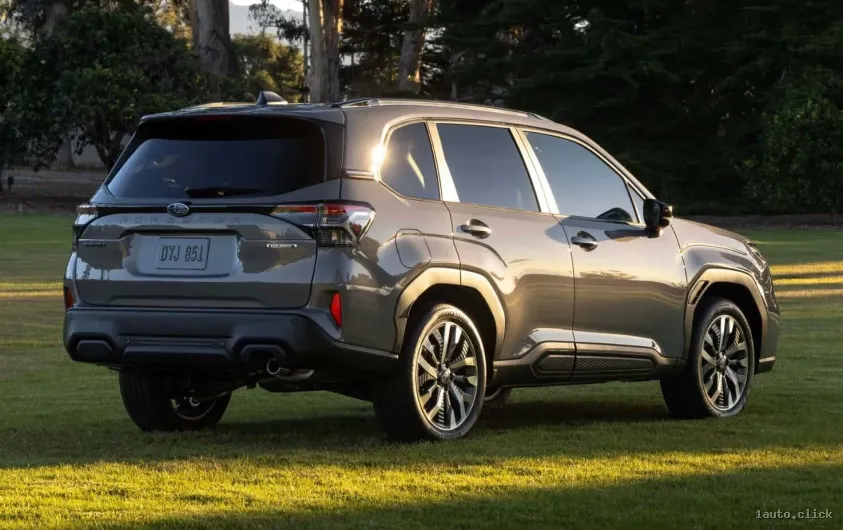 Subaru Forester vedere laterală