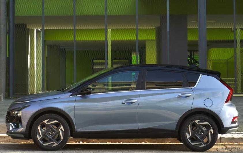 Partea laterală a Hyundai Bayon 2025