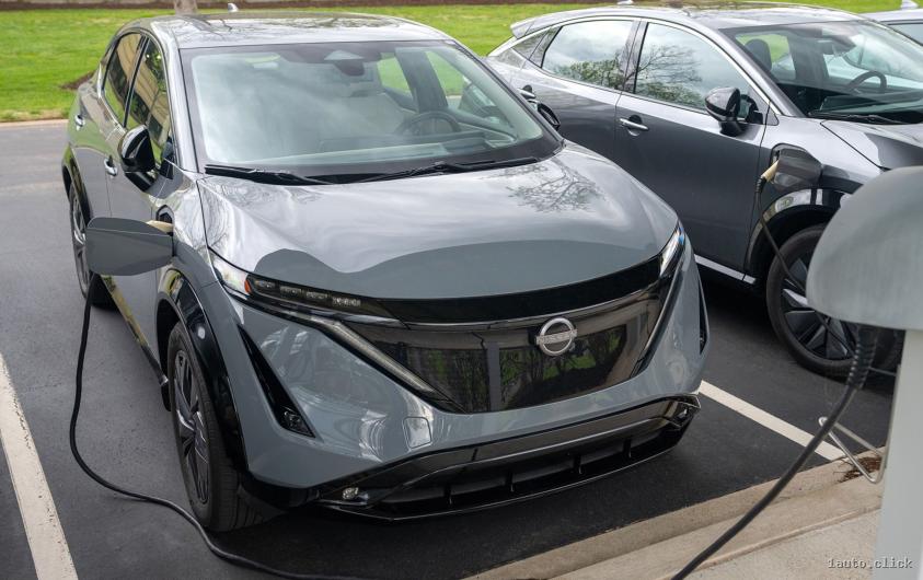 Stație de încărcare pentru Nissan Ariya 2025 