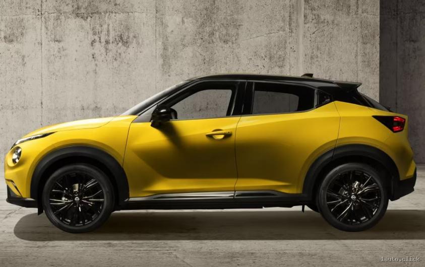  Partea laterală a Nissan JUKE 2025