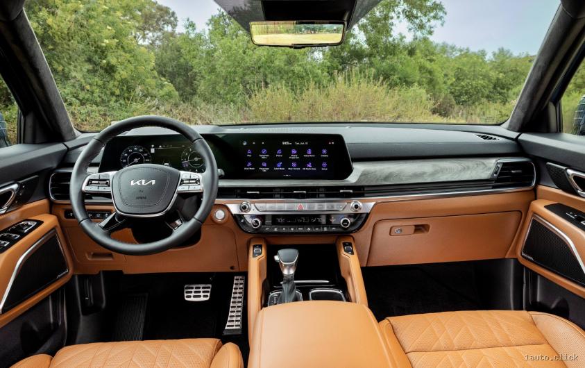 Interiorul Kia Telluride 2026