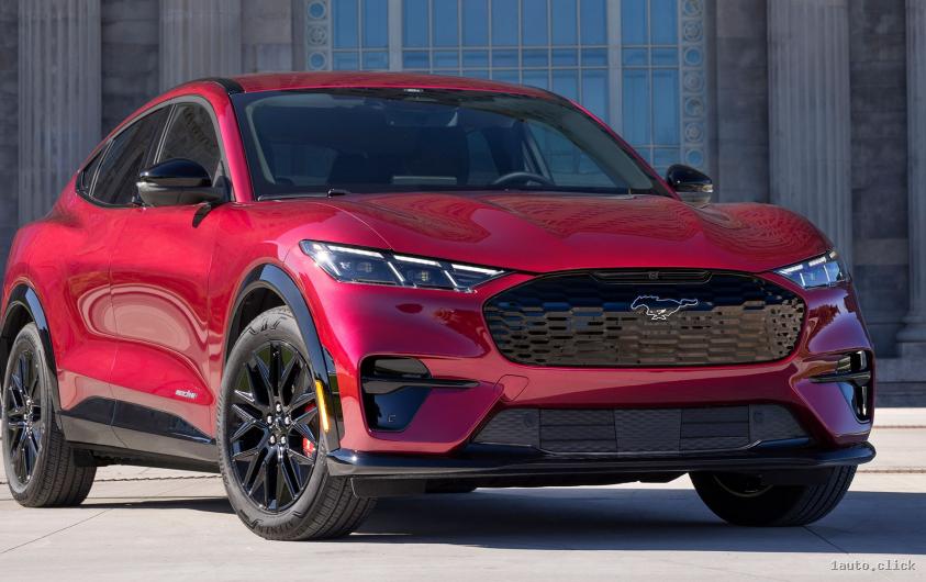 2025 Ford Mustang Mach-E pachet Sport Appearance