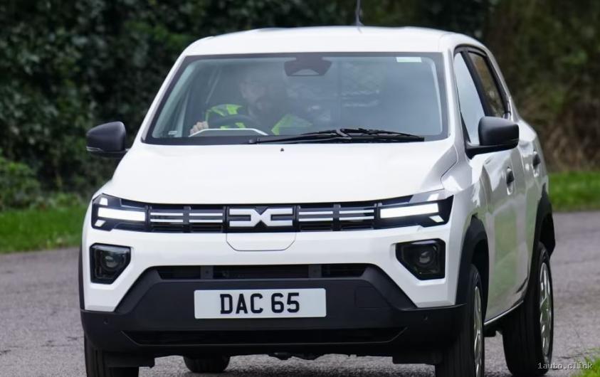 Dacia Spring 2025 mașină electrică bugetară
