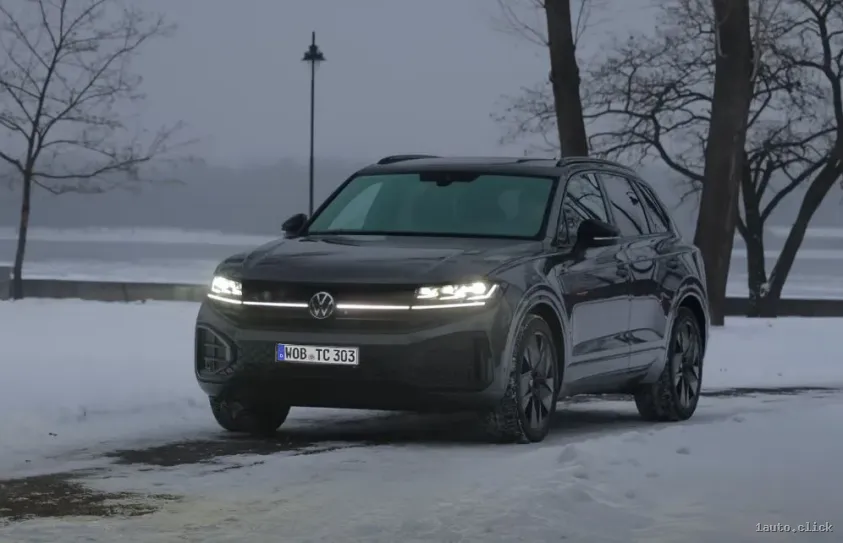 VW Touareg 2024 optică IQ.Light HD
