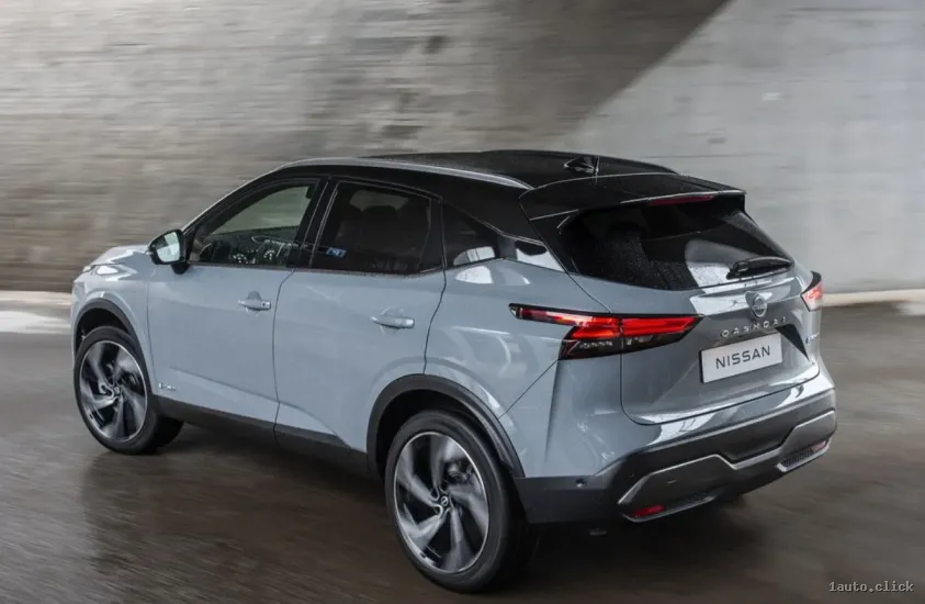Nissan Qashqai e-Power vedere laterală și bara din spate