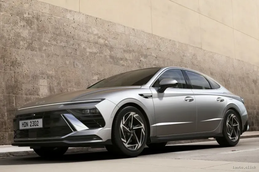 Noul Hyundai Sonata 2023 vedere laterală