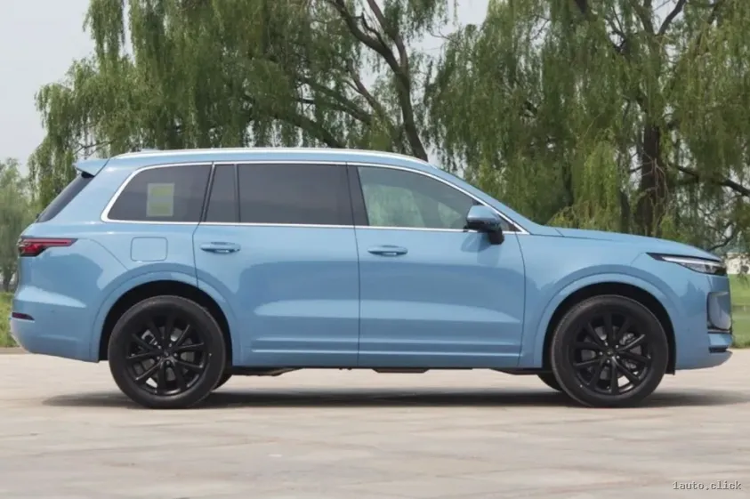 SUV mare de dimensiuni complete pentru camping Li One