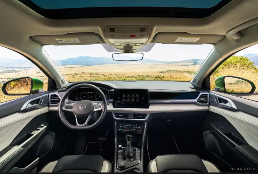 Tabloul de bord al noului Volkswagen Taos 2025