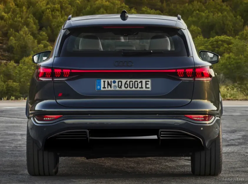 Q6 E-Tron 2025 faruri matriceale cu model digital