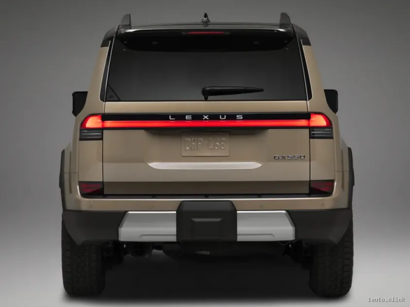 Lexus GX 2024 optică spate