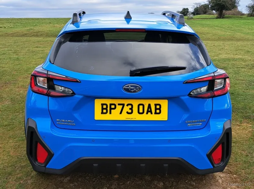 Portbagajul mic, dar spațios al Crosstrek