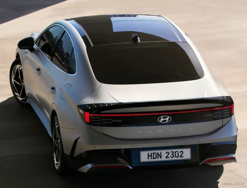 Noul Hyundai Sonata 2023 vedere de sus