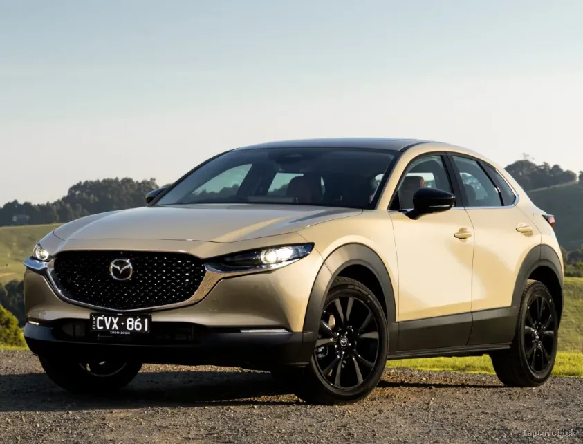Mazda CX-30 2024 vedere din față